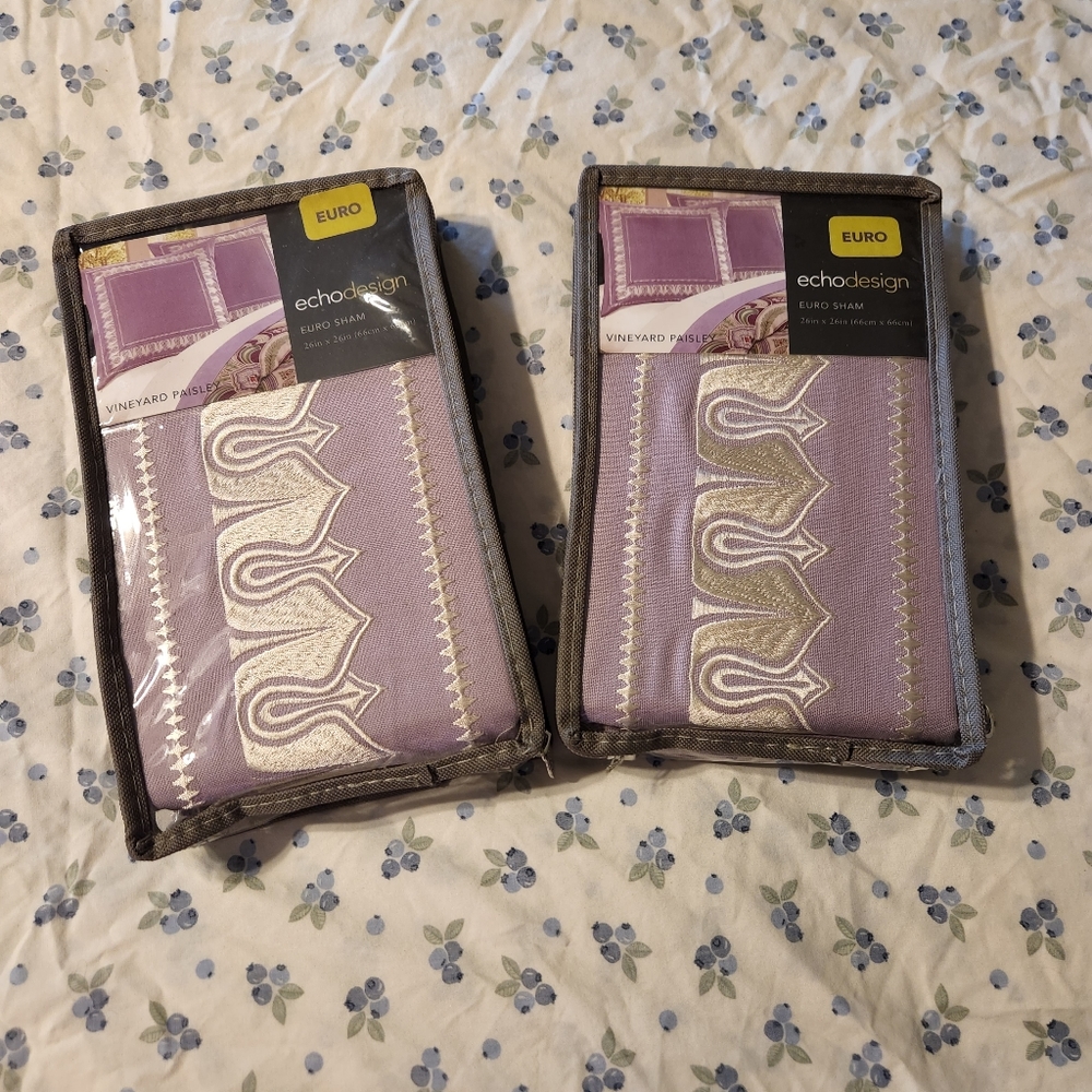 NEW ECHO DESIGN VINEYARD PAISLEY LAVENDER WHITE SET OF 2 EURO PILLOW SHAMS
